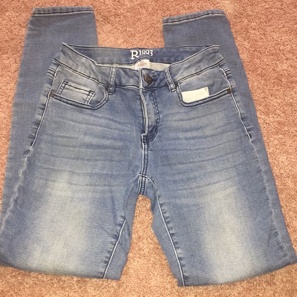 2 pairs of R1893 jeans!